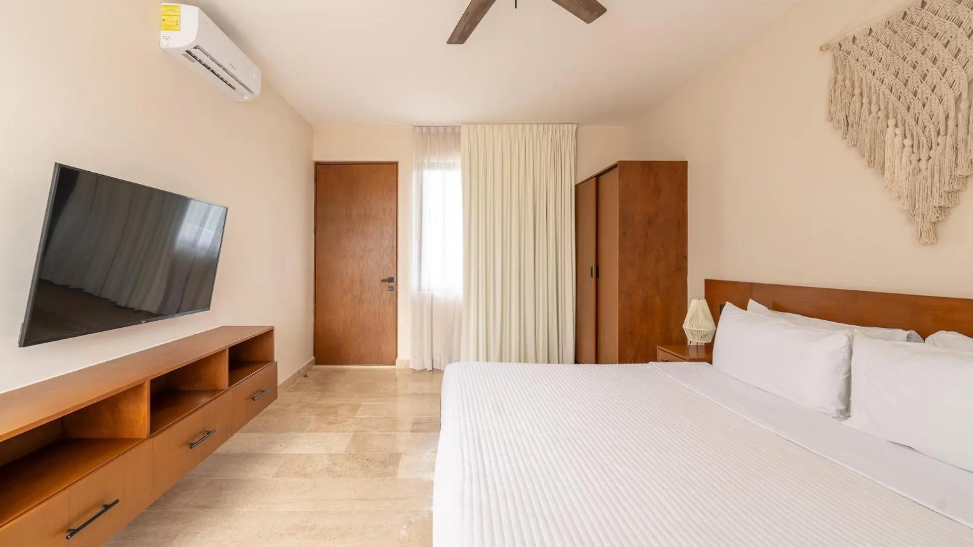 Maya Sky 2 Bedroom Penthouse 图卢姆 公寓