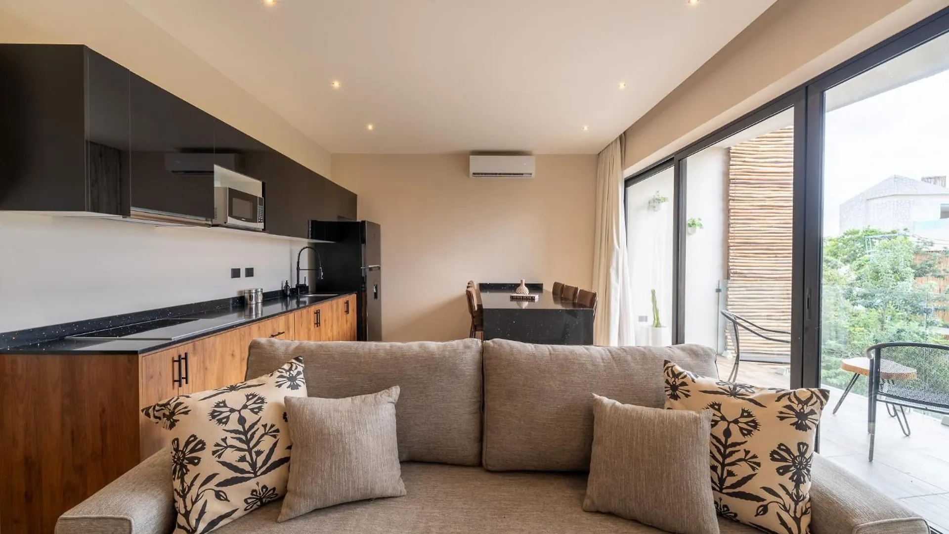 Maya Sky 2 Bedroom Penthouse 图卢姆